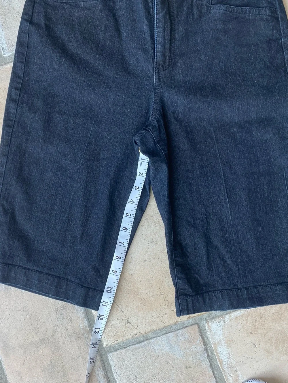 Bandolino Black Denim Shorts - Size 8